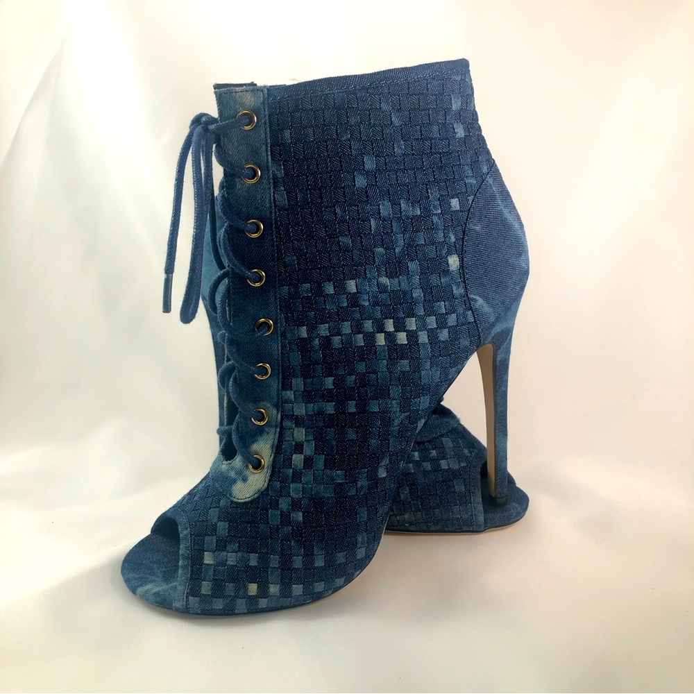 Stunning Scene’s Laurita in Checkered Blue Denim Stiletto Ankle Bootie SZ 9